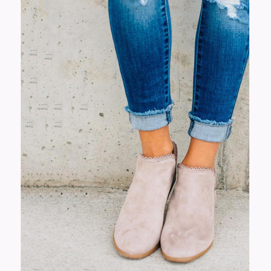 Lace-Up Women's Short Ankle Boots - Low Heel Martin Boots